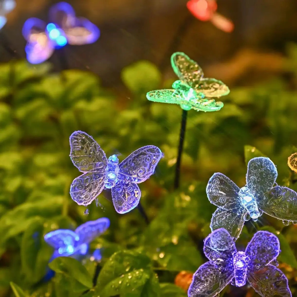 1PC 6-head LED Solar Butterfly Lights Outdoor 2 Modes Decoration Lights,Ground Plug Light For Garden,Lawn,Courtyard,Landscape